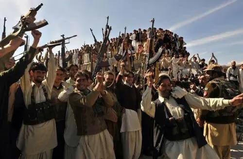 塔利班在阿富汗实行非常严酷的宗教统治