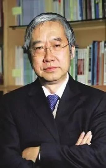 余永定，牛津大学经济学博士，中国社会科学院学部委员