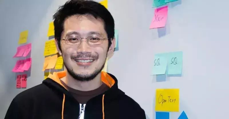 李显龙二儿子李鸿毅