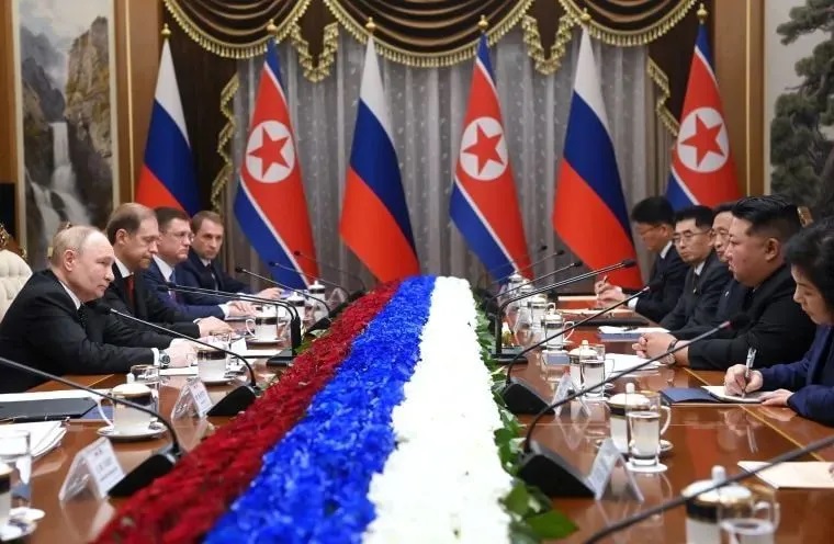 普京和金正恩在平壤会面