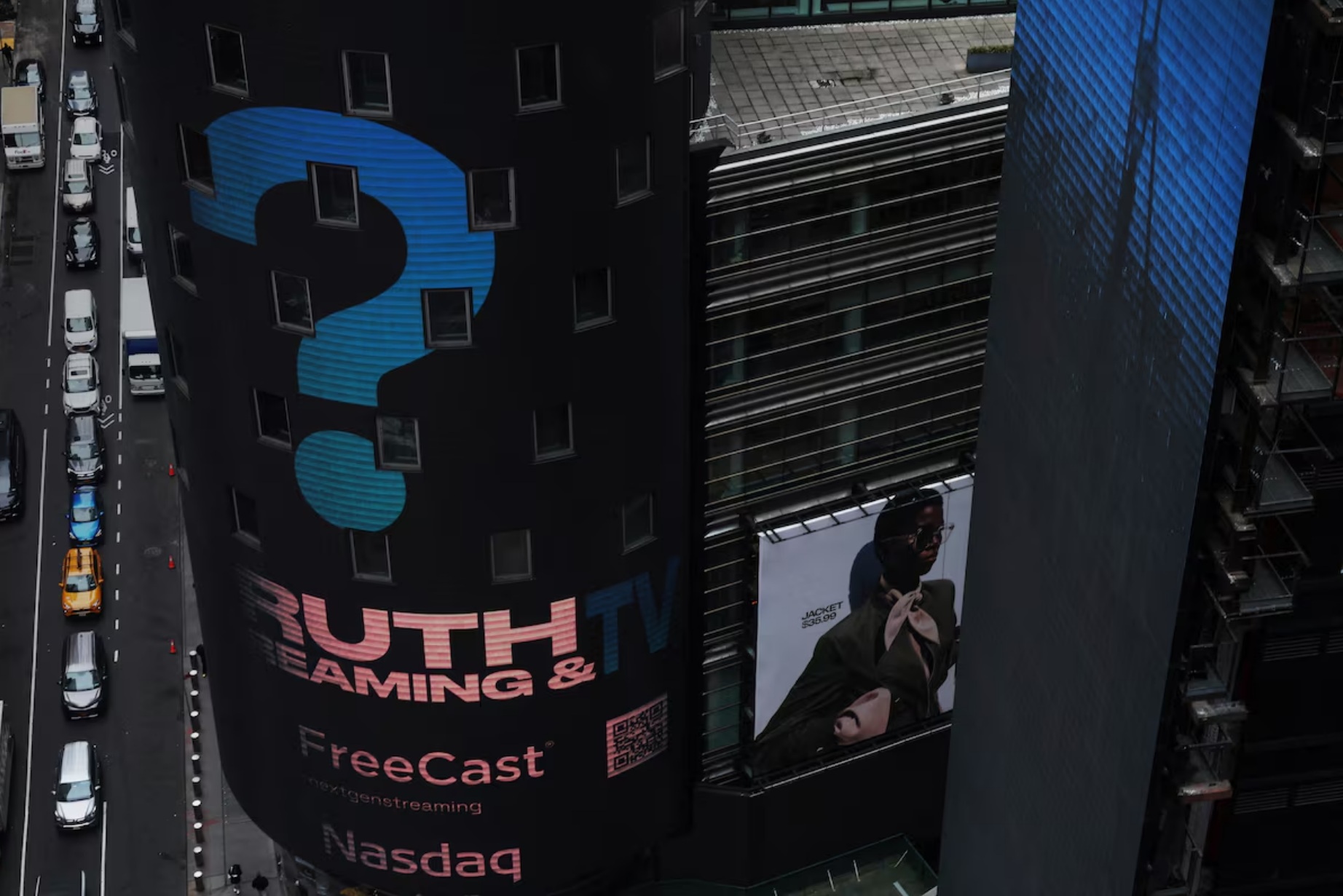 纳斯达克市场网站显示，当天Truth Social和特朗普媒体与科技集团的股票以“DJT”的股票代码开始交易 ...