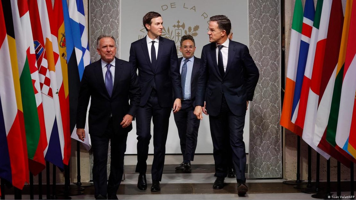 美方代表入场：美国将以其情报机构和后勤保障支持这支多国部队